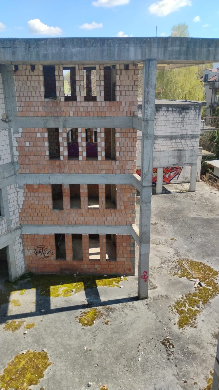 Niedokończone apartamentowce, Kraków, województwo małopolskie - relacja z 08.2026, zdjęcie 14