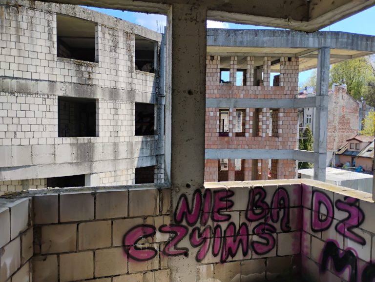 Niedokończone apartamentowce, Kraków, województwo małopolskie - relacja z 08.2026, zdjęcie 15