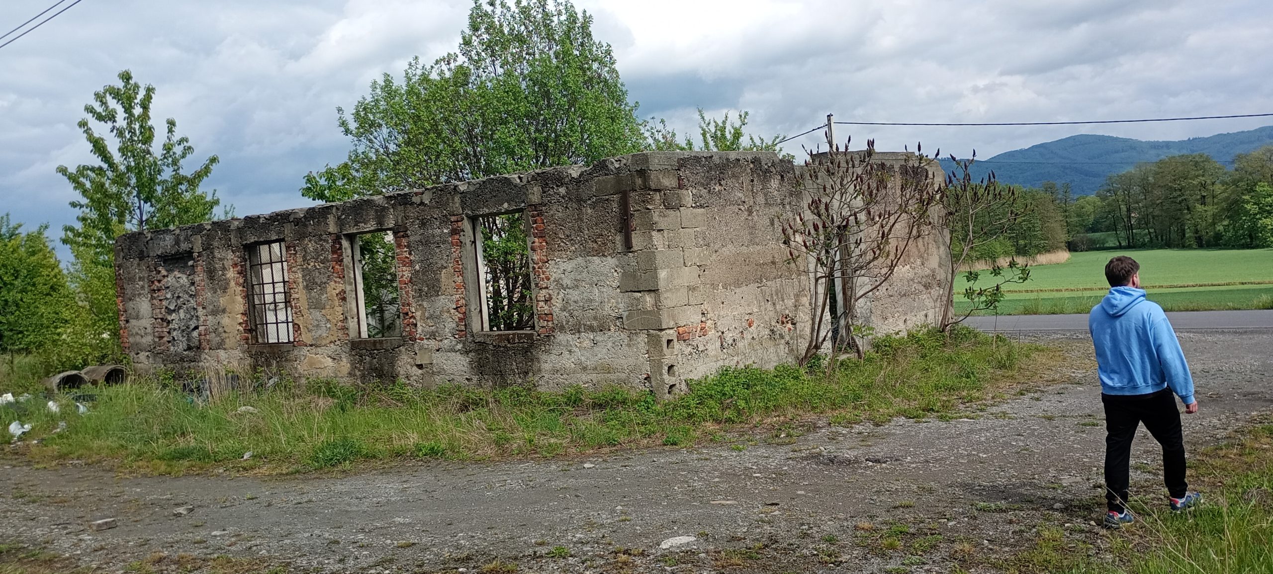 Opuszczony budynek zaplecza towarowego, Goleszów, województwo śląskie