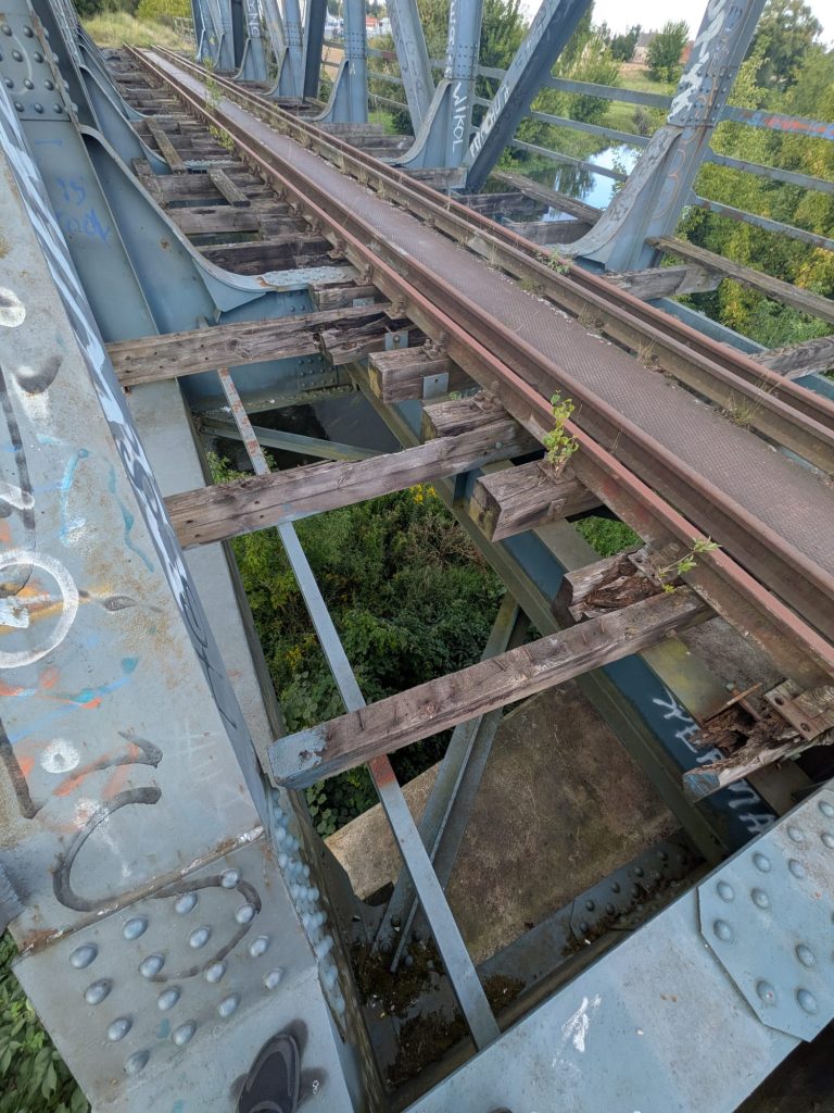 Silos-y PRL “Zakłady Zbożowo-Młynarskie Świecie”, Świecie, województwo kujawsko-pomorskie - zdjęcie 3