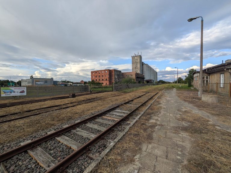 Silos-y PRL “Zakłady Zbożowo-Młynarskie Świecie”, Świecie, województwo kujawsko-pomorskie - zdjęcie 6